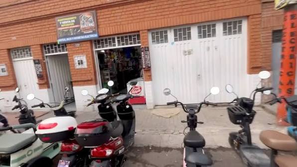 Fachada del local ElectricBeto